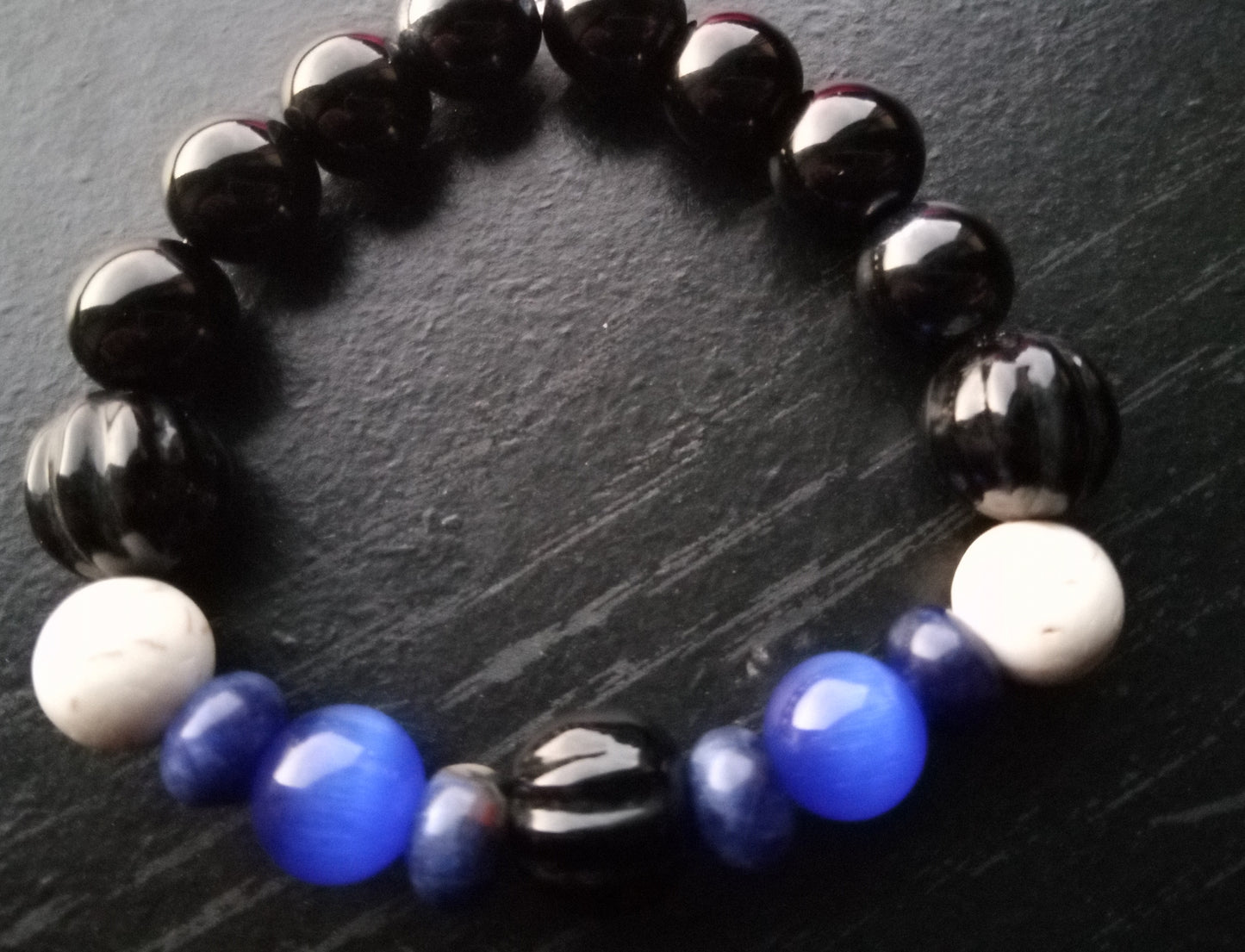 REALMS (sodalite, howlite ,cat eye )