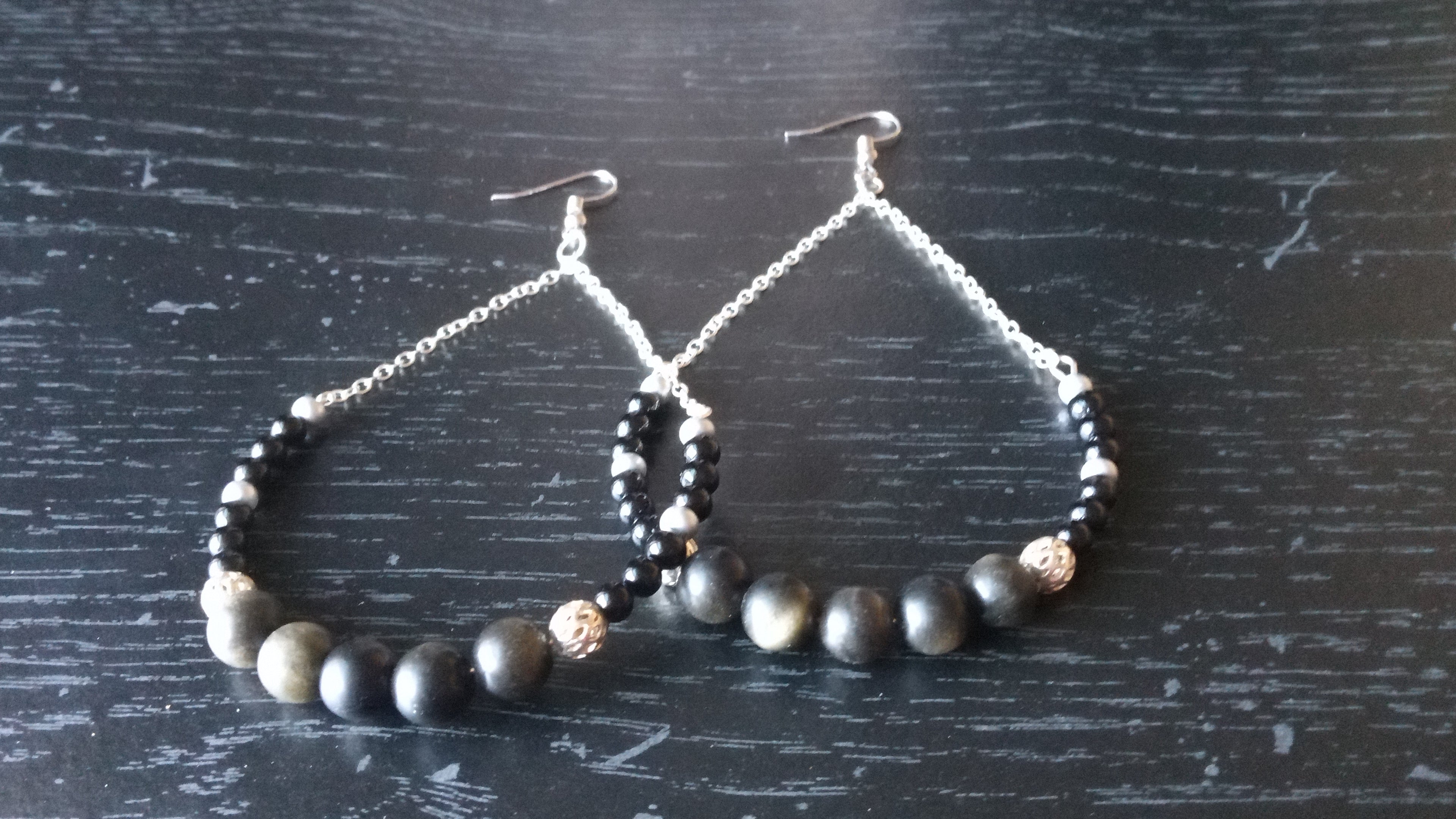 BLACK MOON STONE CHAIN HOOP EARRINGS