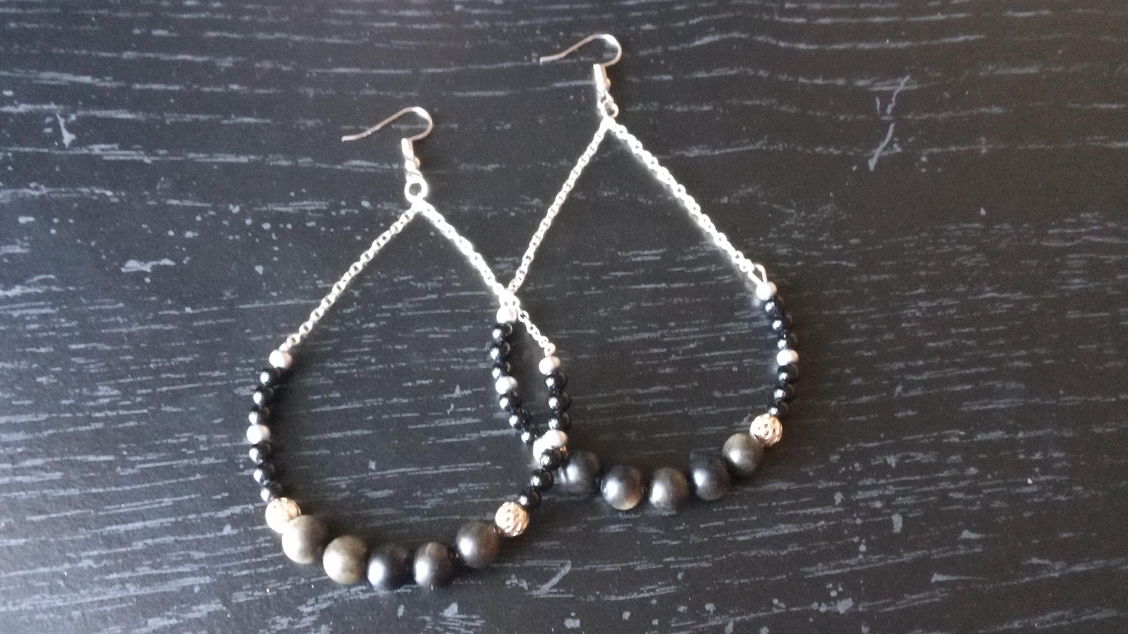 BLACK MOON STONE CHAIN HOOP EARRINGS