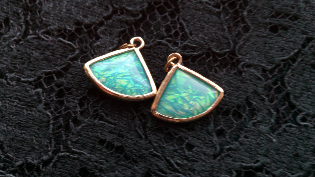 A ADD A CHARM