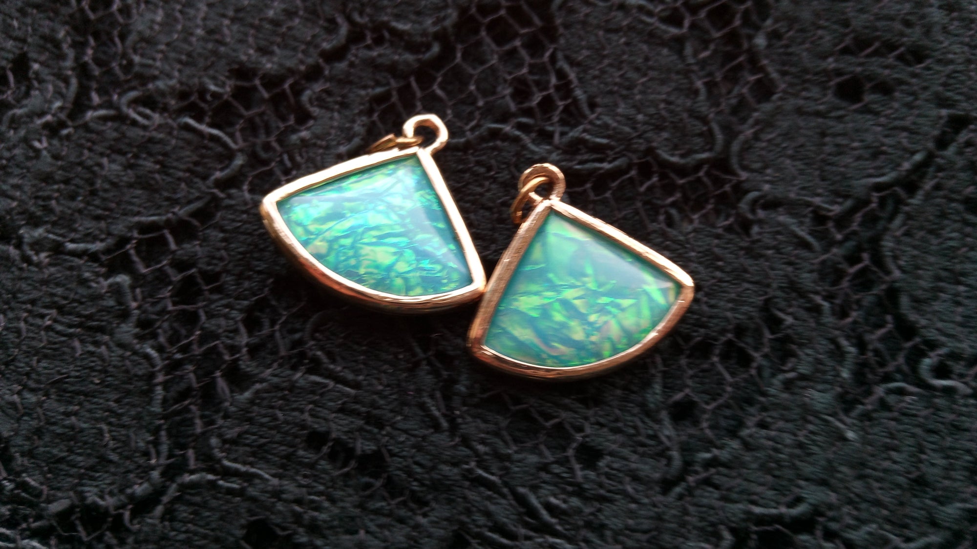 A ADD A CHARM