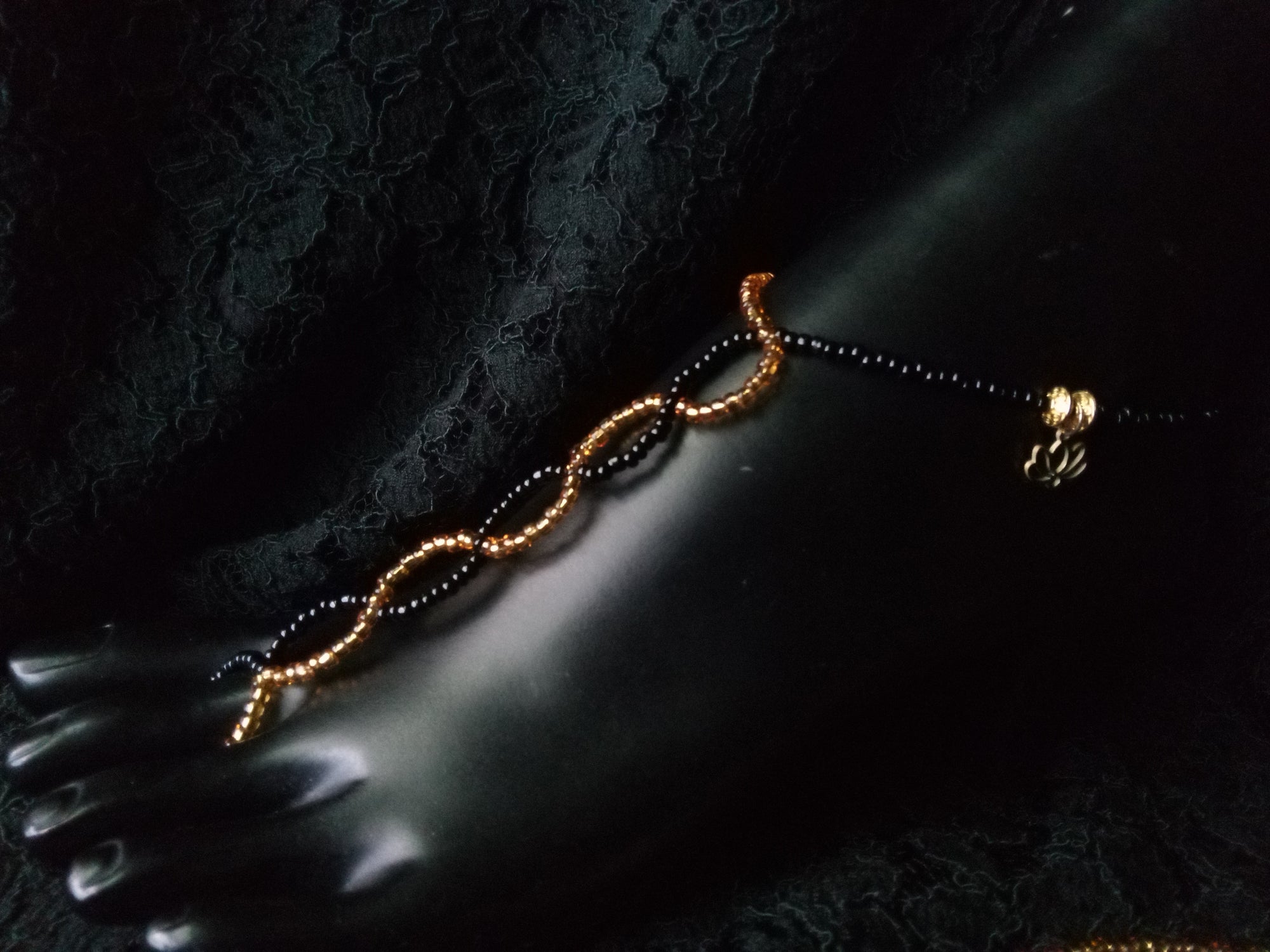ROYALTY IN HER DNA FOOT JEWELRY