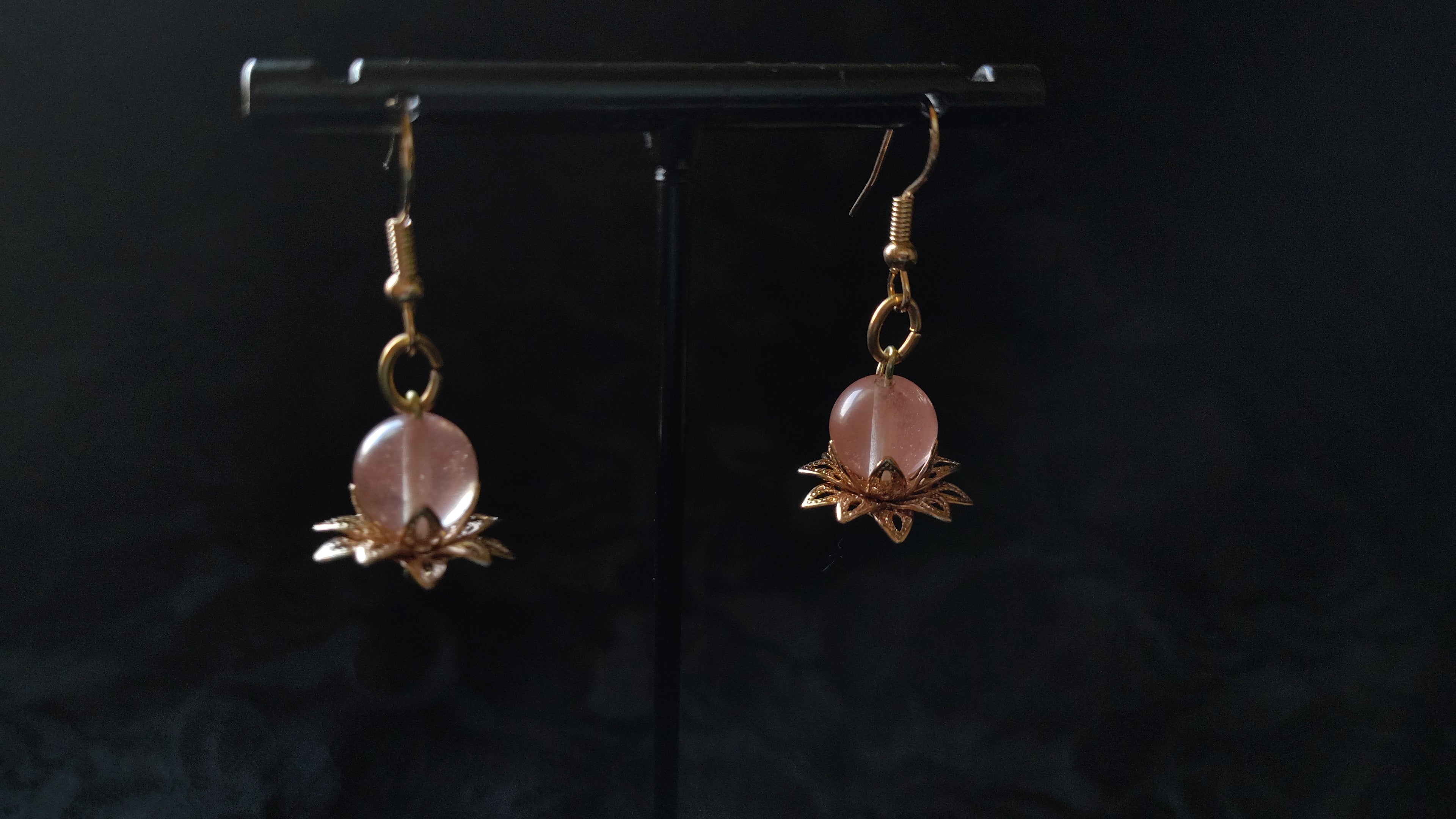 LOTUS FLOWER DROPS ( CHERRY QUARTZ)