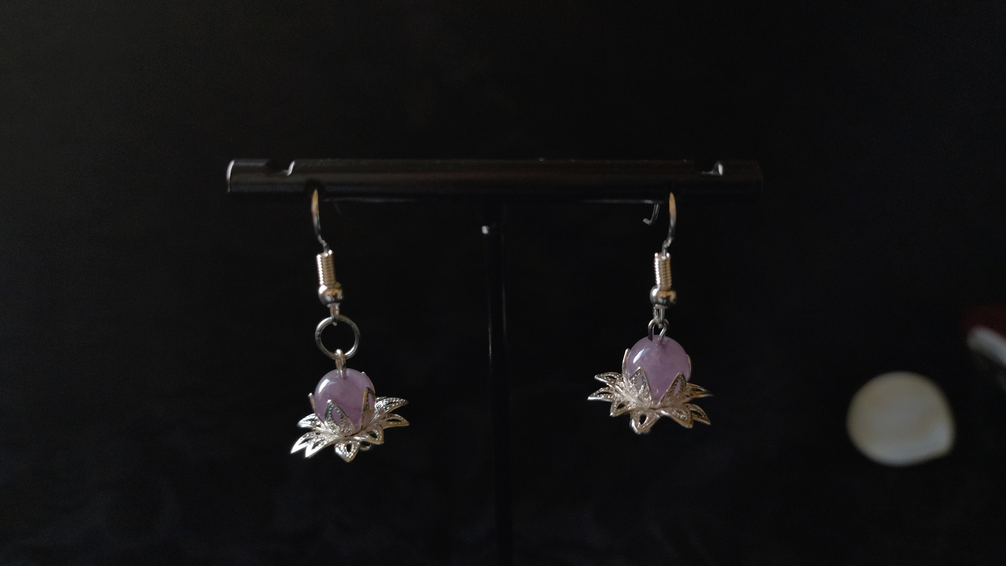 LOTUS FLOWER DROPS ( AMETHYST)