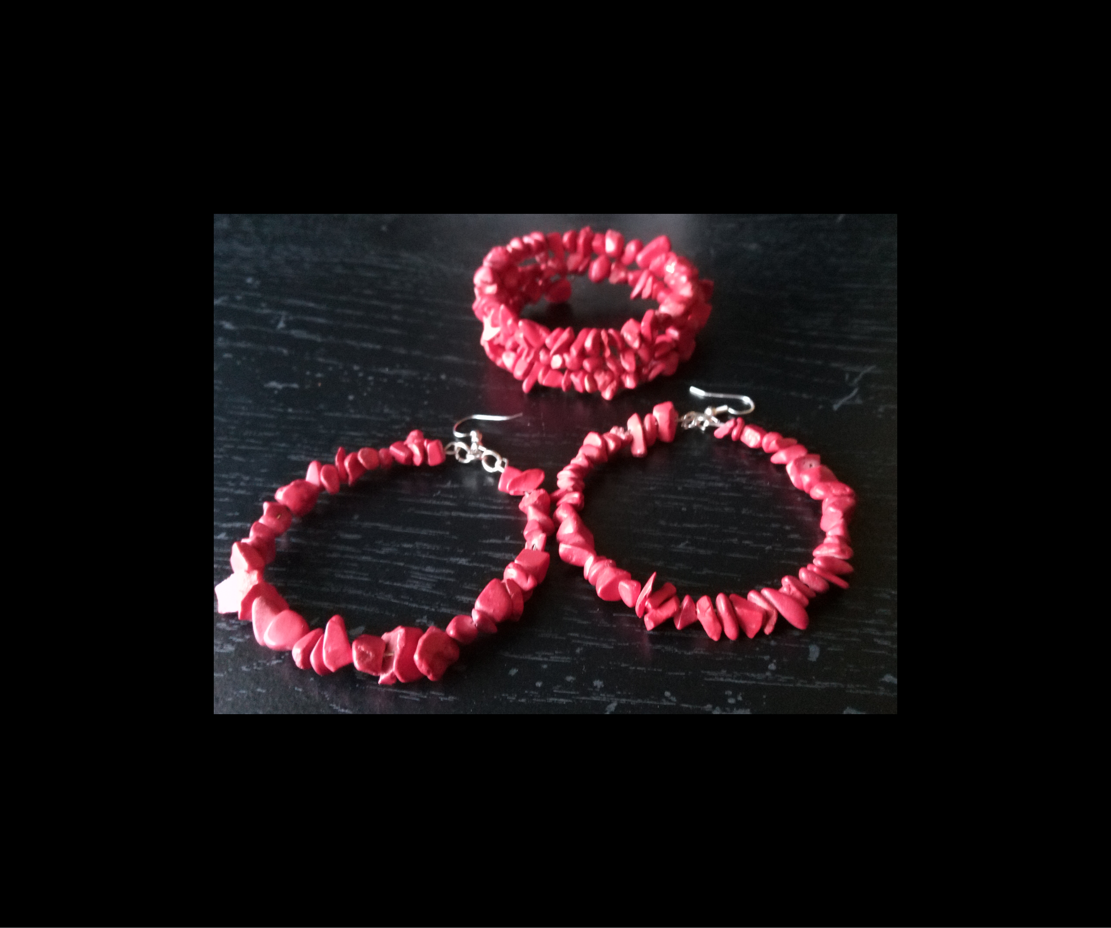 RED HOWLITE BRACELET SET