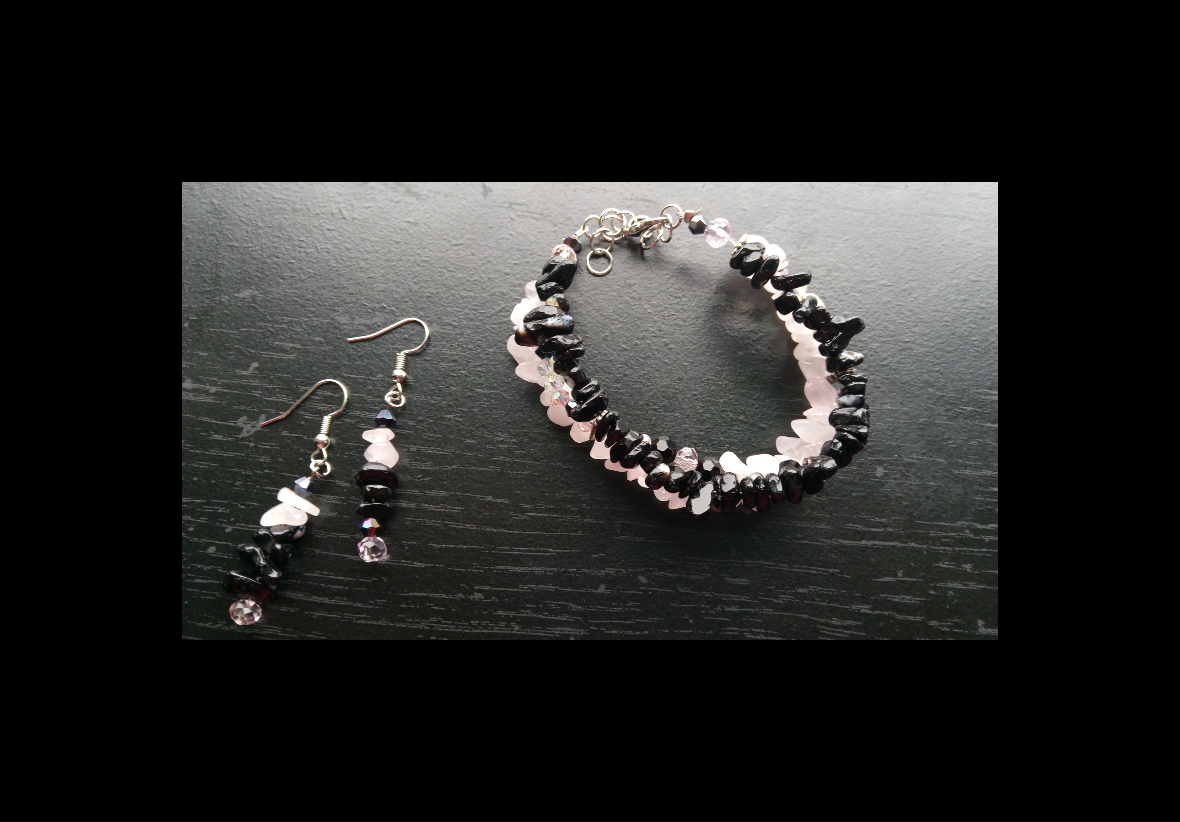 ROSE QUARTZ & ONXY cuff bracelet