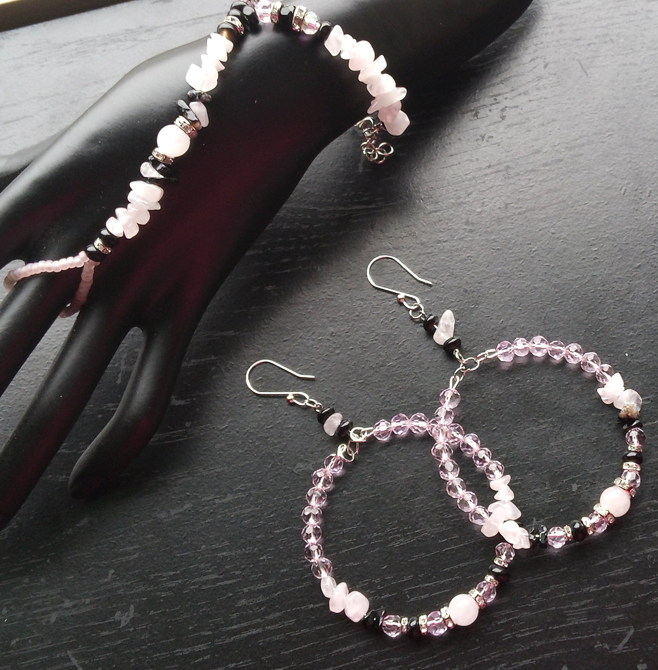 ROSE QUARTZ & ONXY hand bracelet hoop earrings