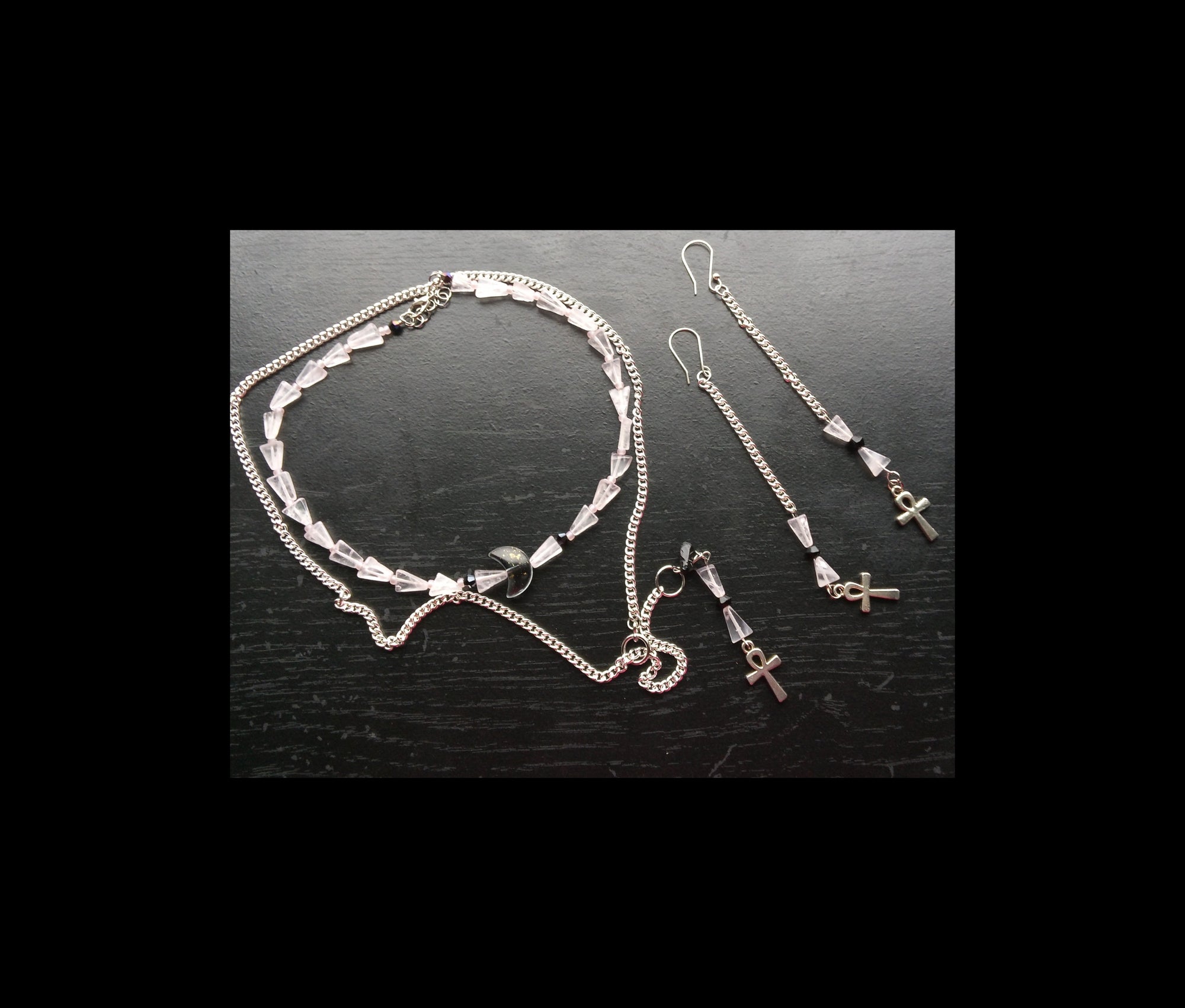 ROSE QUARTZ & ONXY chain body necklace
