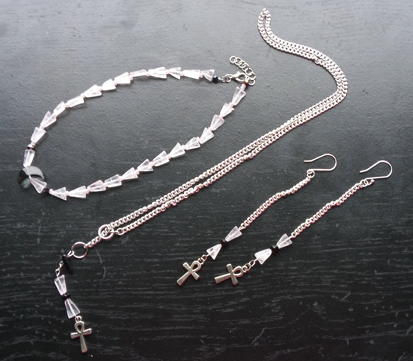 ROSE QUARTZ & ONXY chain body necklace