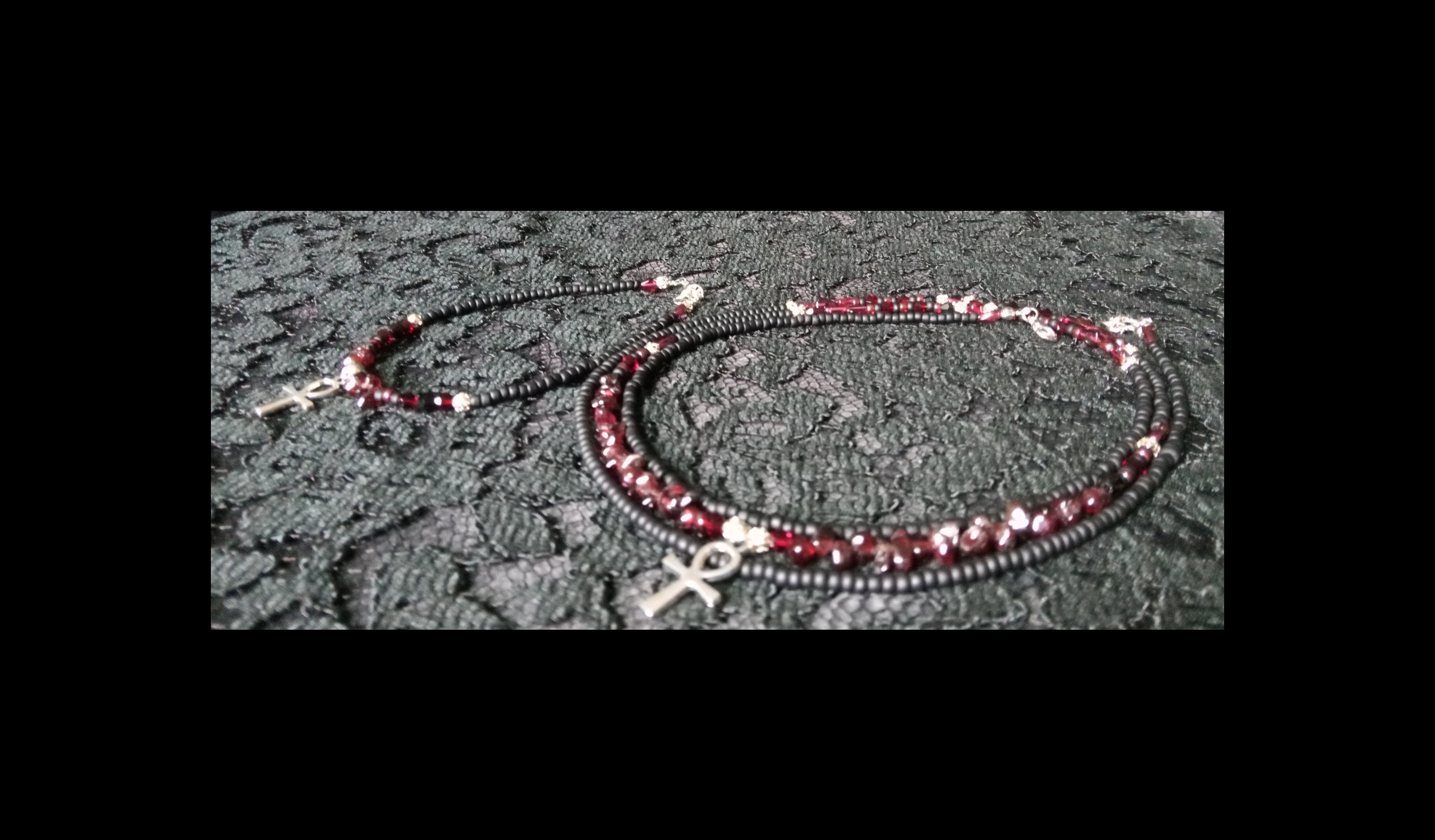 GARNET WITH ANKH