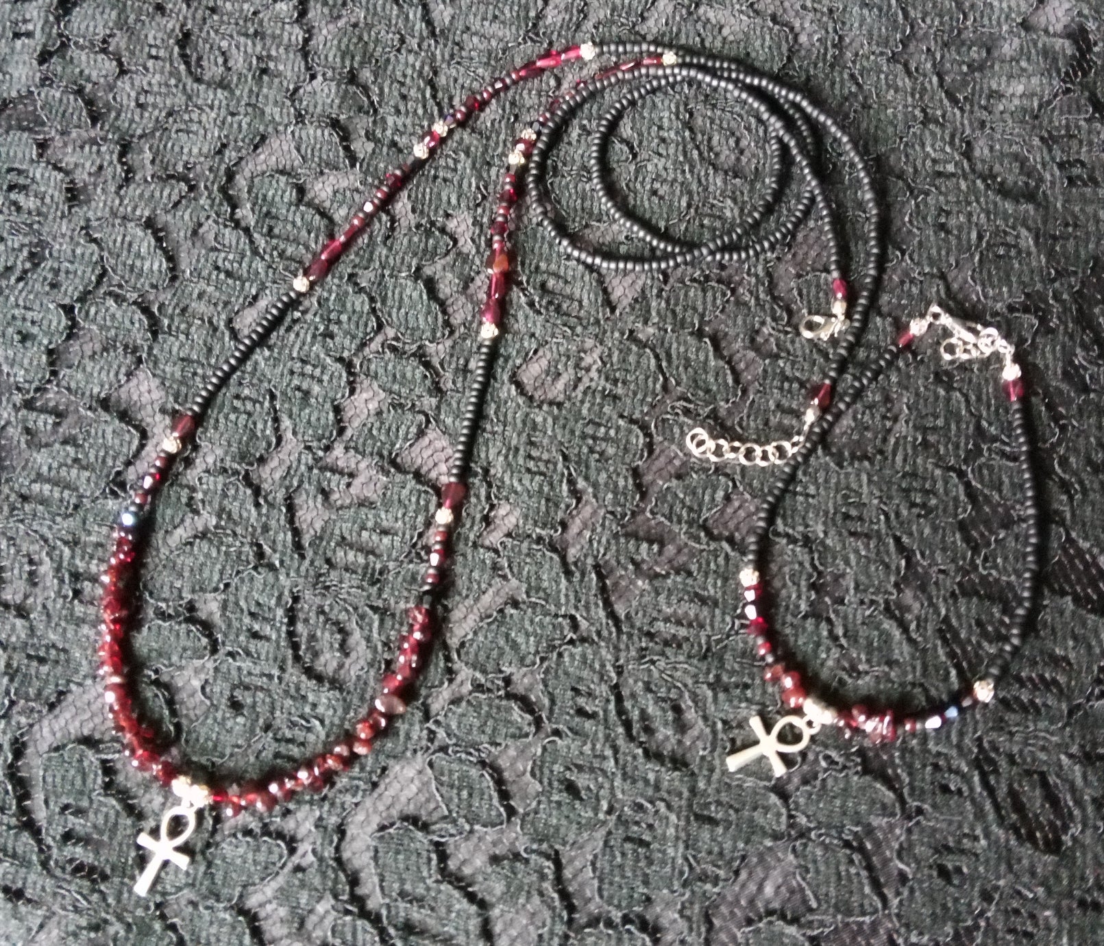 GARNET WITH ANKH