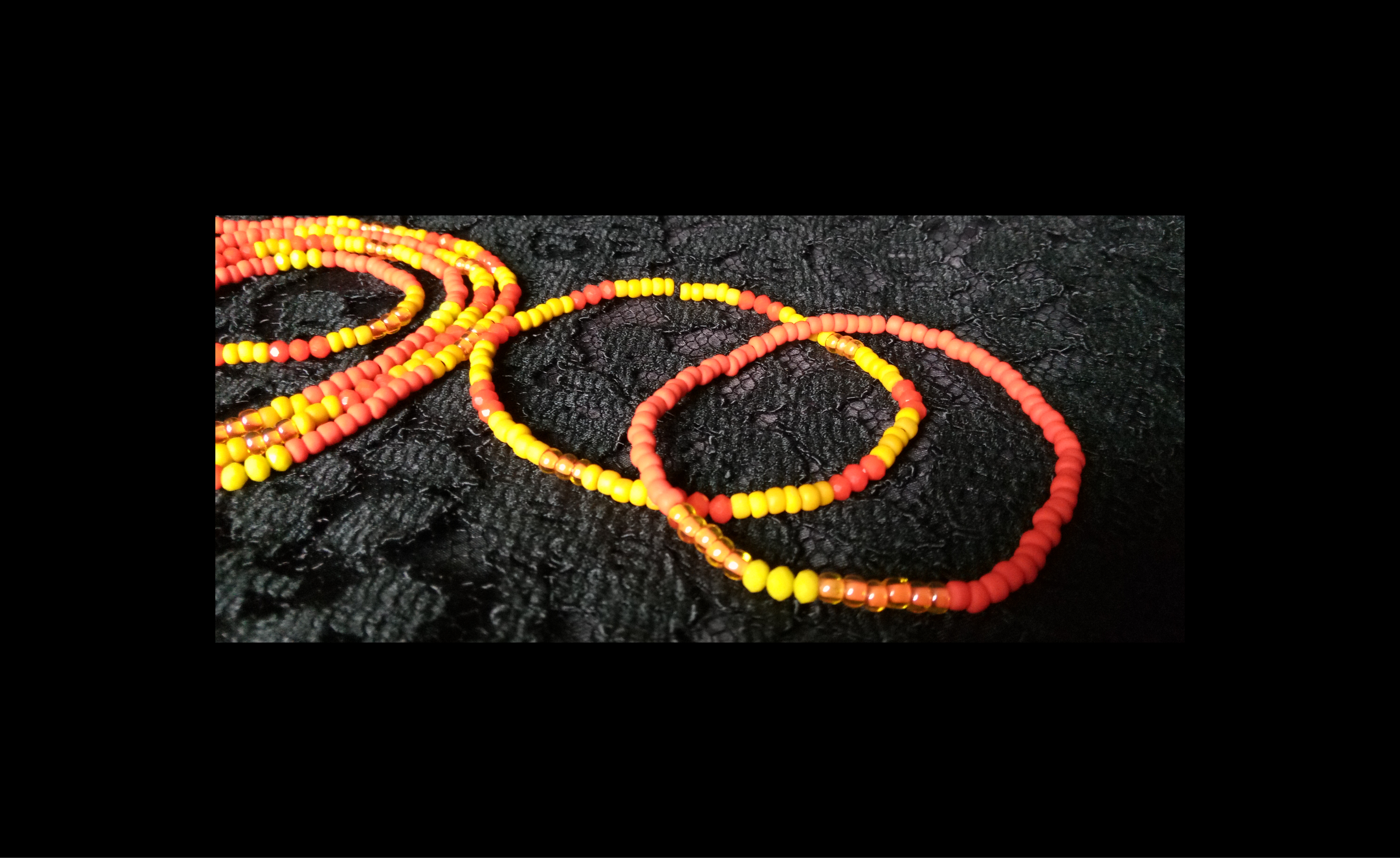 SUN RAYS ( STRETCH CORD SET )
