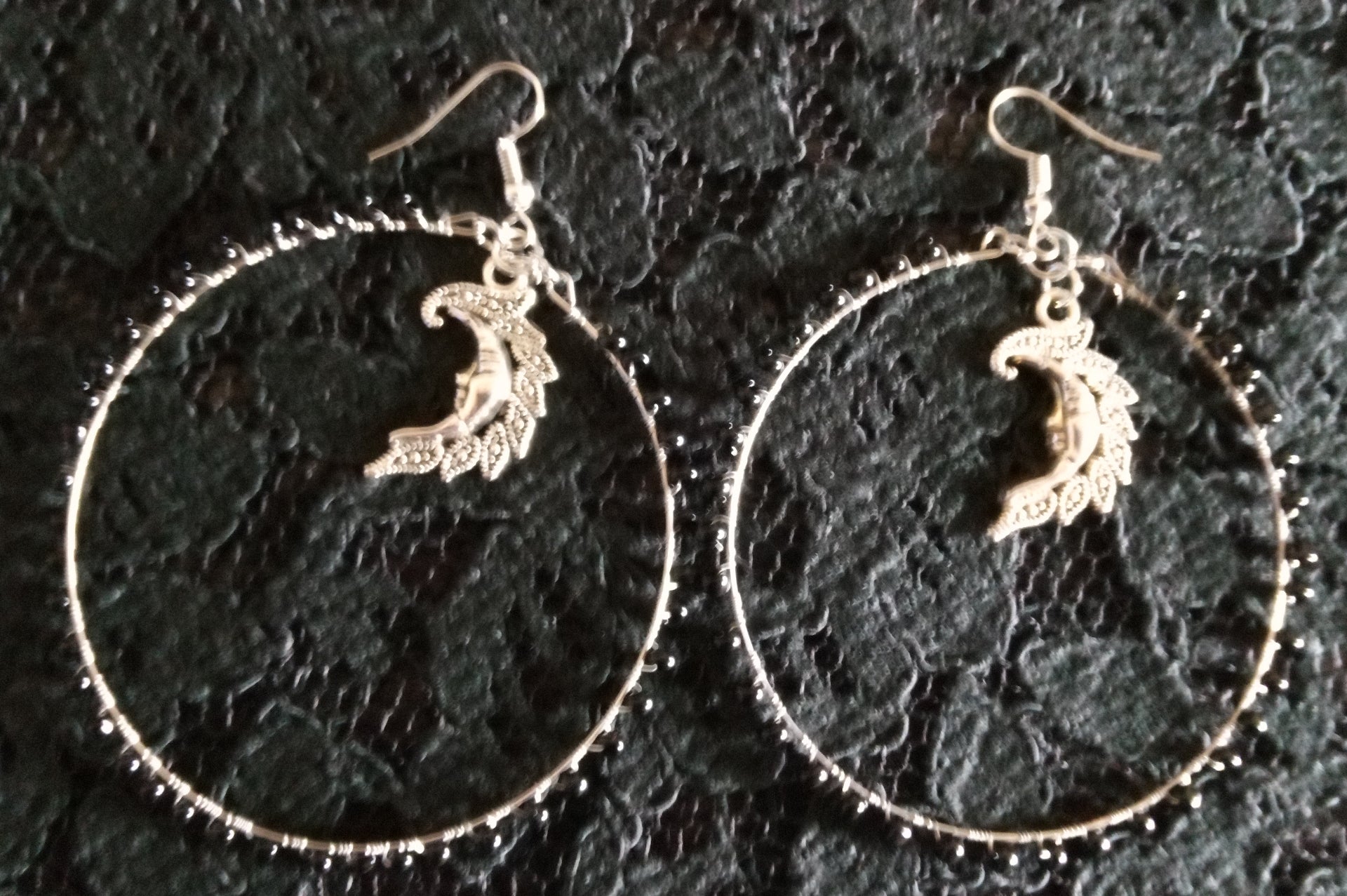 DARKNESS HOOPS