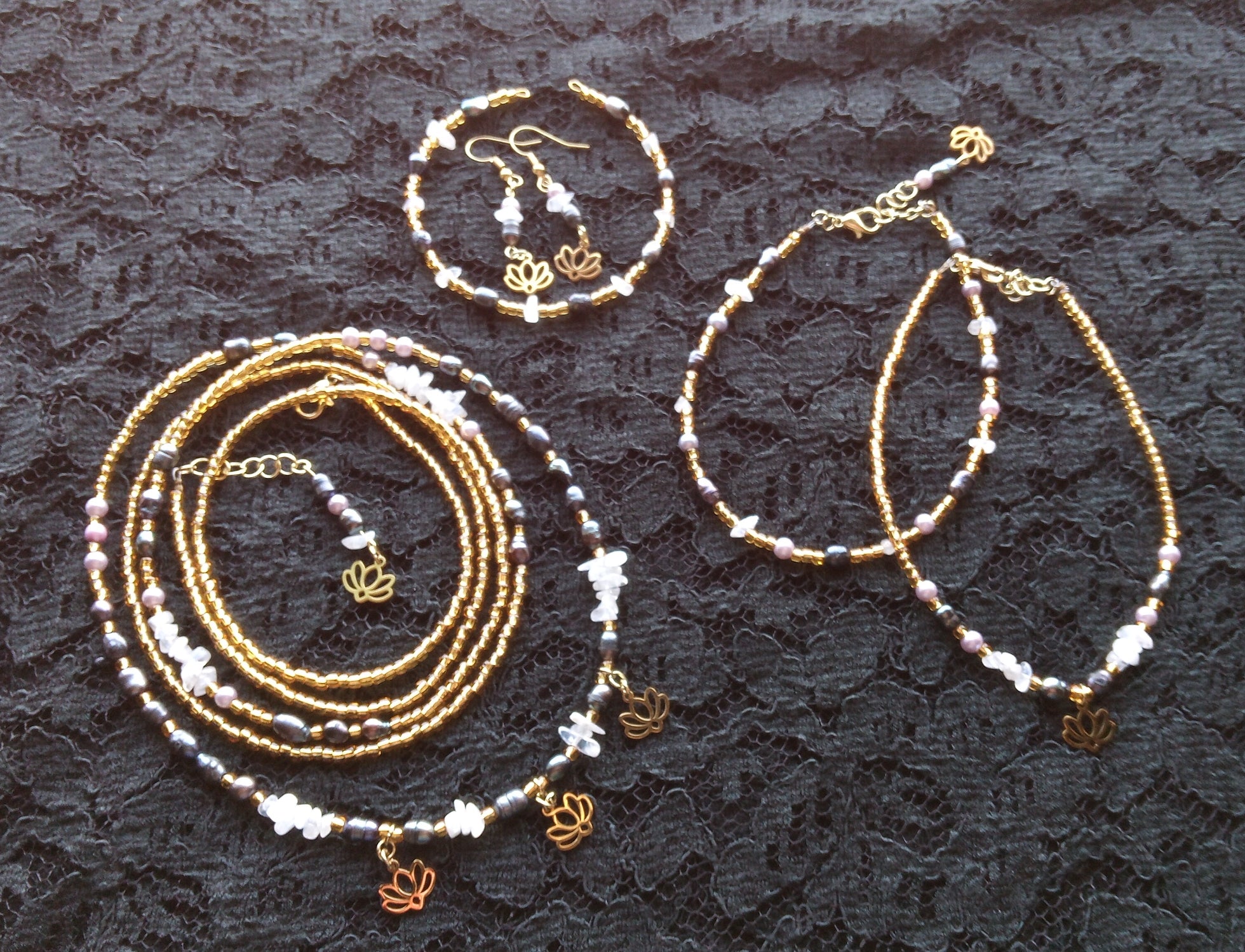 GOLDEN LOTUS ( RAINBOW MOONSTONE)