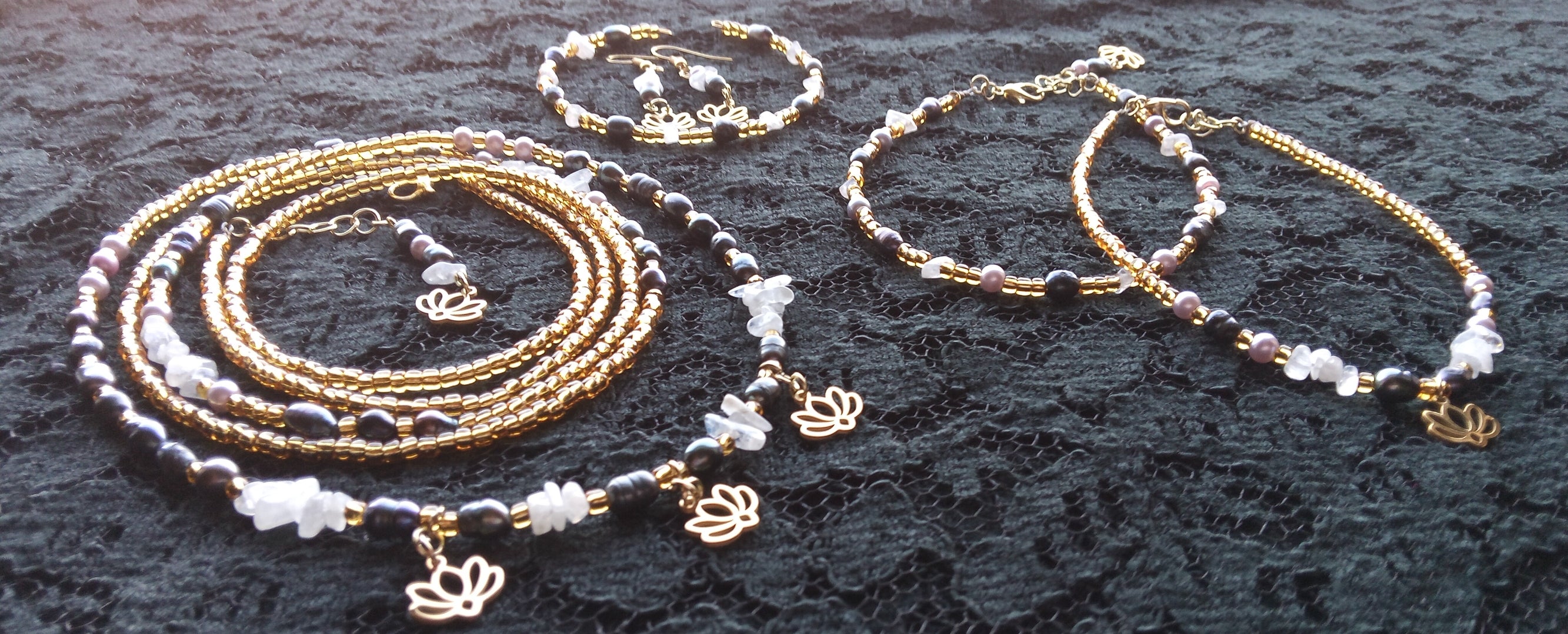GOLDEN LOTUS ( RAINBOW MOONSTONE)