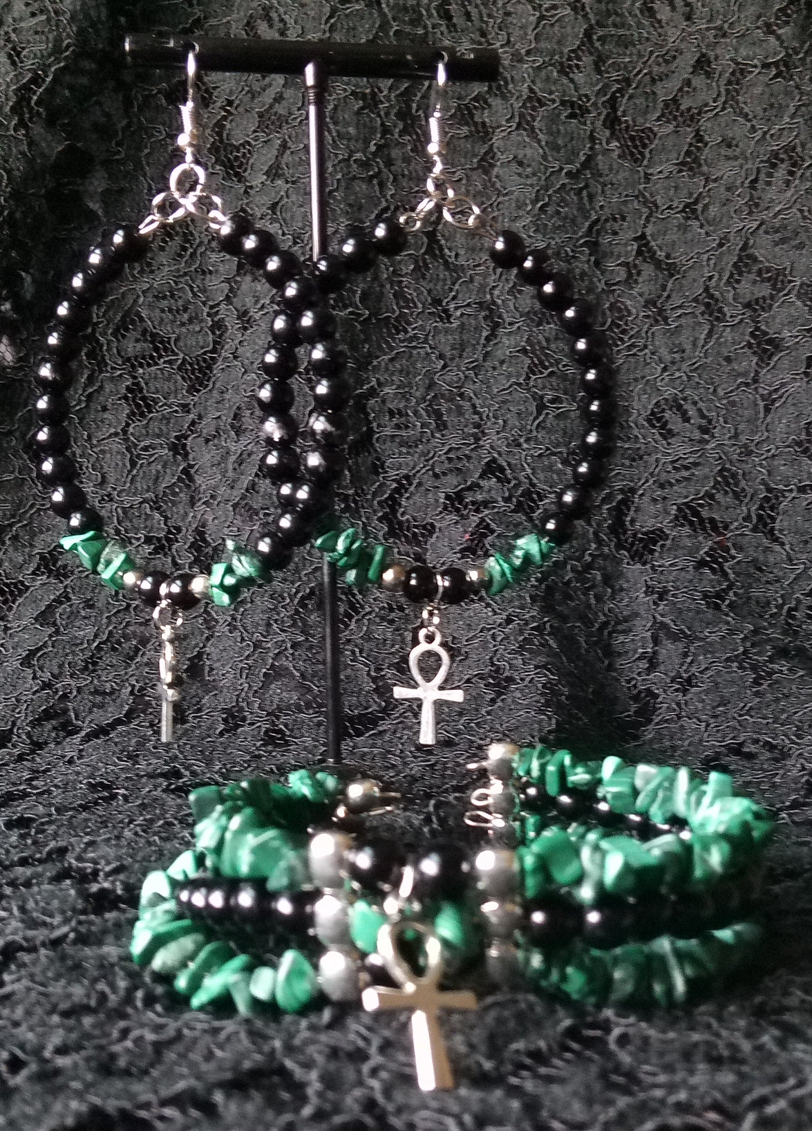 SHE GOT HEART ( CUFF BRACELET HOOP EARRINGS)