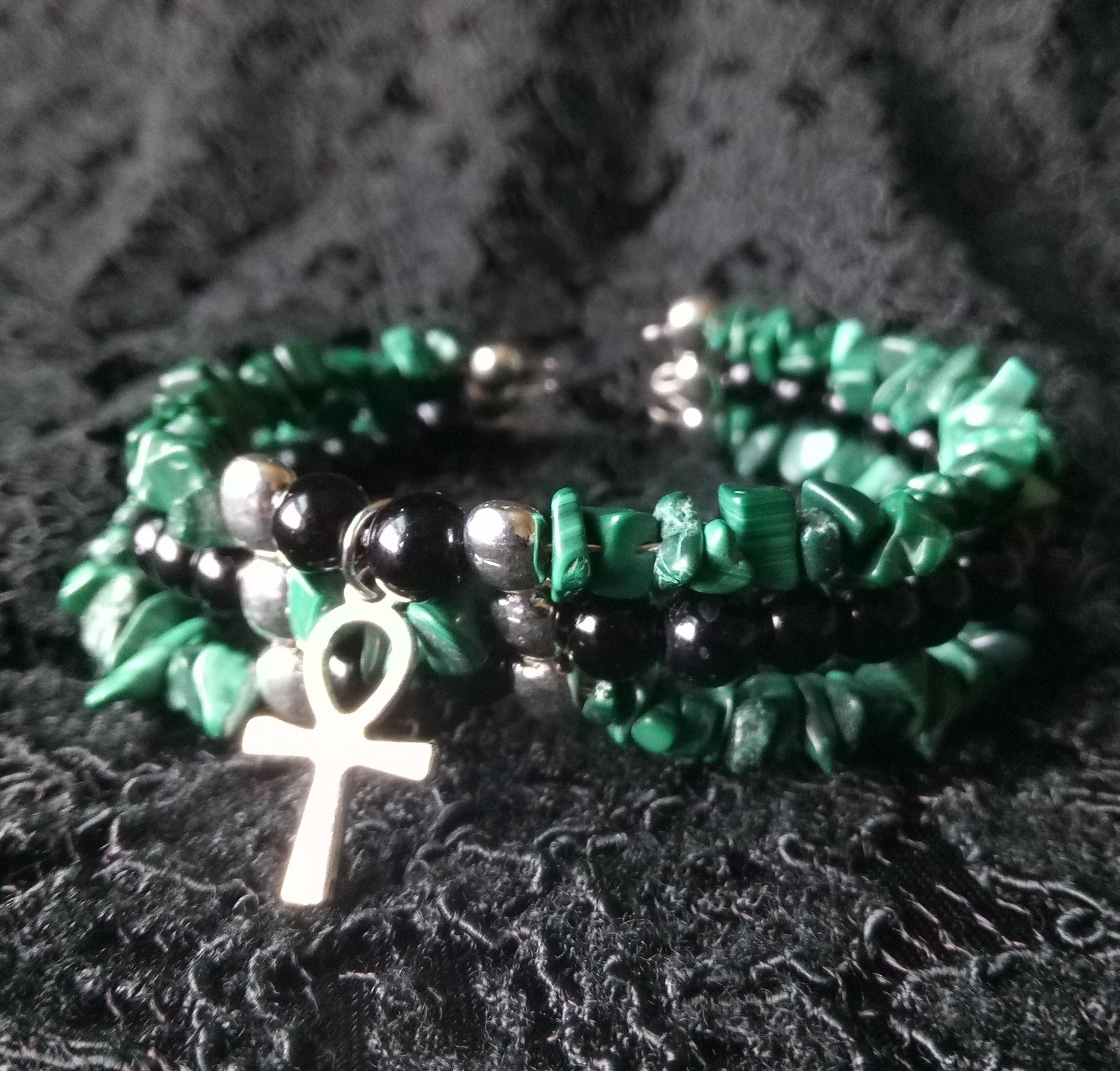 SHE GOT HEART ( CUFF BRACELET HOOP EARRINGS)