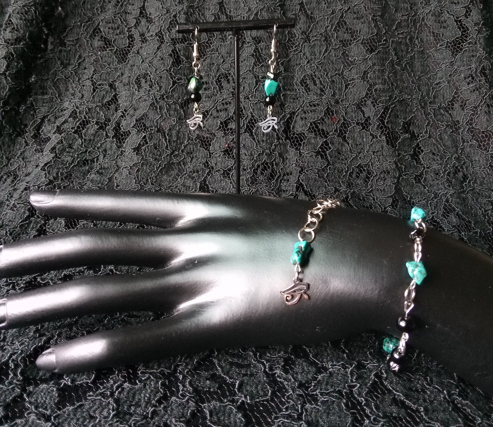 SHE IS PROTECTED (CHAIN LINK BRACELET SET )