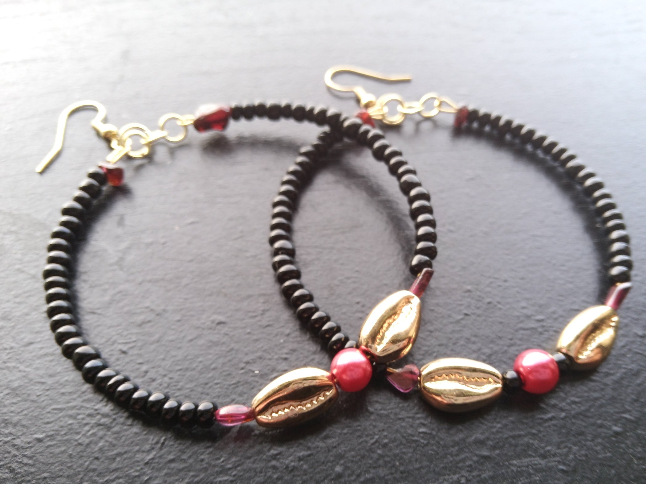 GARNET BANGLES AND HOOP EARRINGS