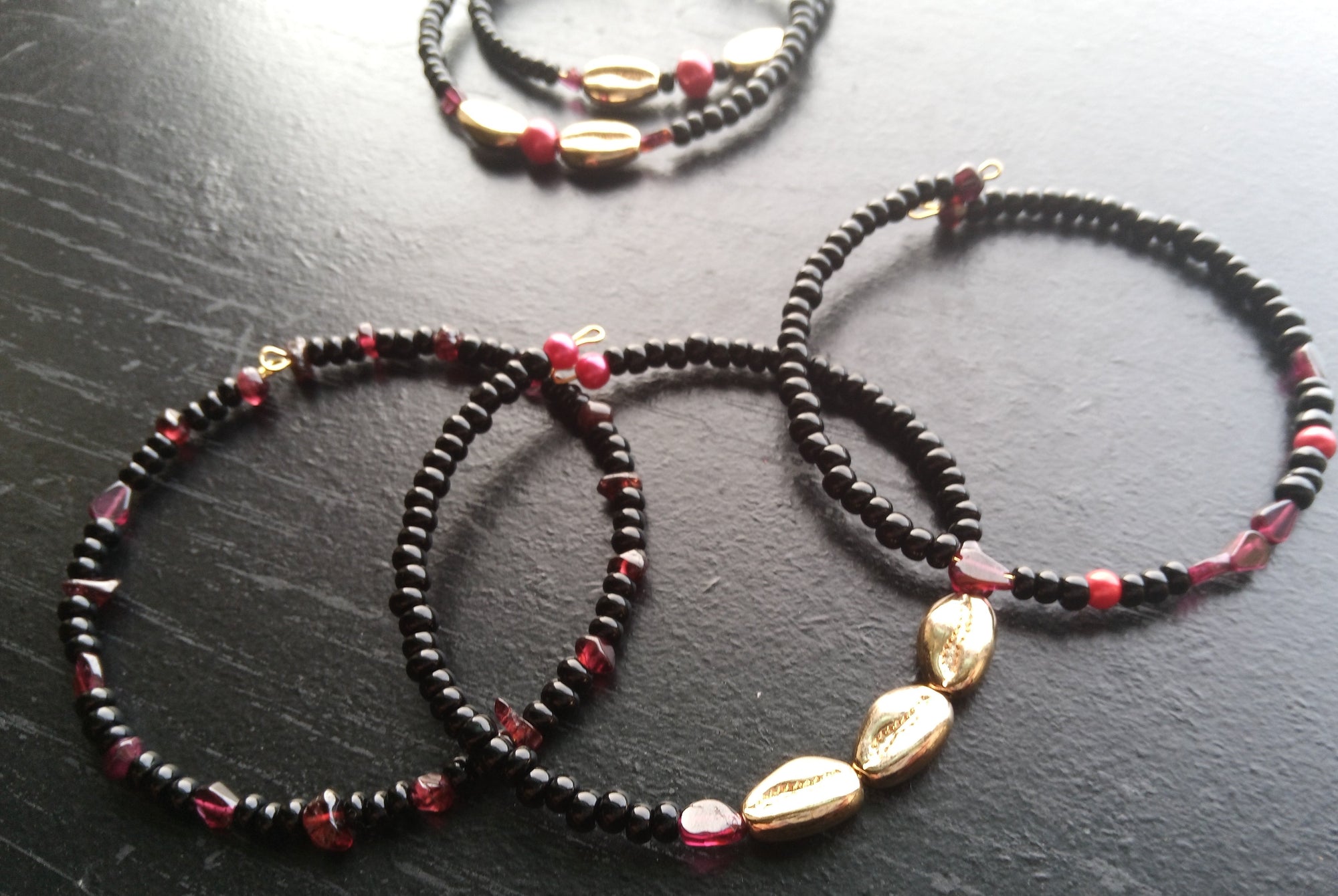 GARNET BANGLES AND HOOP EARRINGS