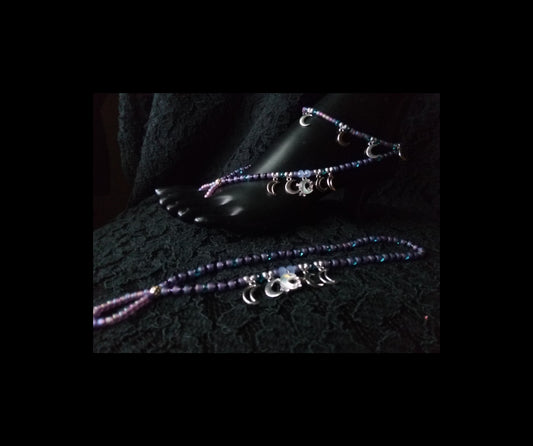 SHE WALKS ON THE MOON ( STRETCH FOOT JEWELRY)