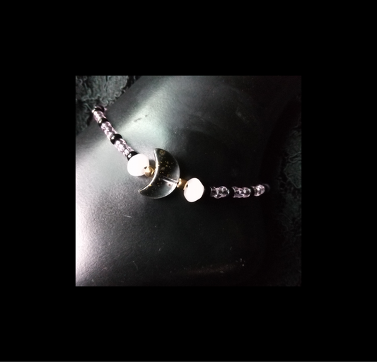 MOON LOVER ( TIE ON ANKLET )