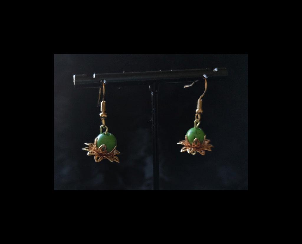 LOTUS FLOWER DROPS ( HOWLITE)