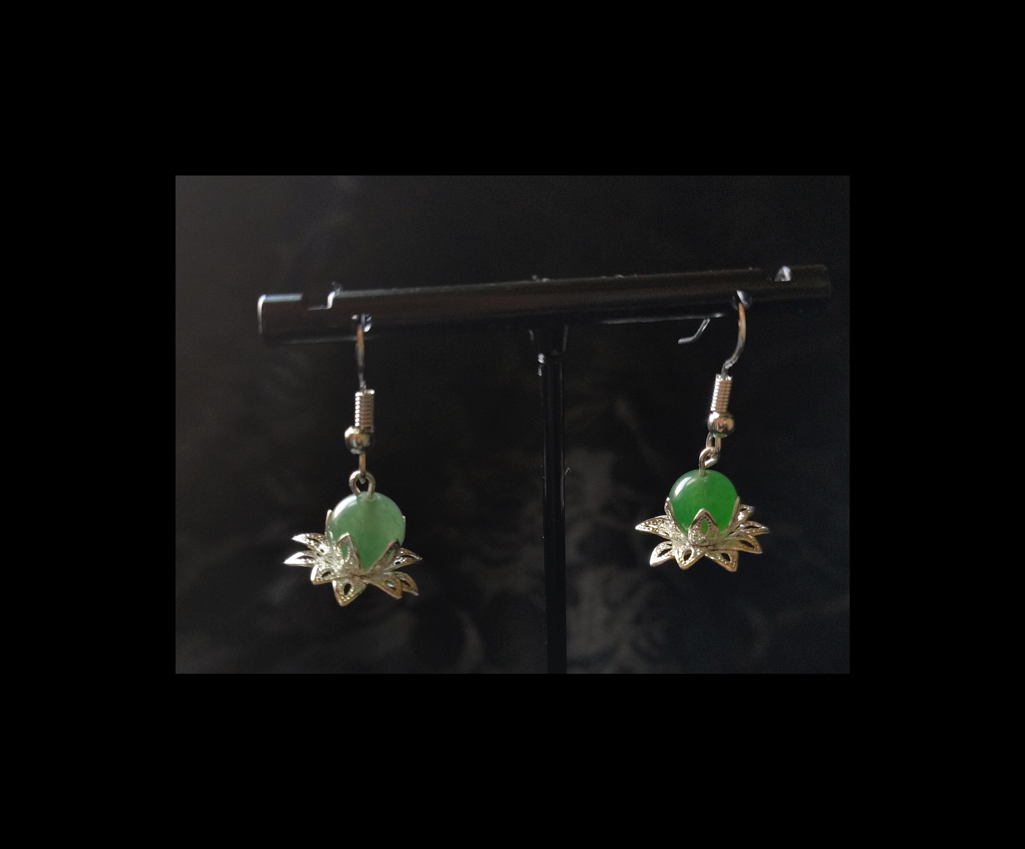 LOTUS FLOWER DROPS ( GREEN AVENTURINE)
