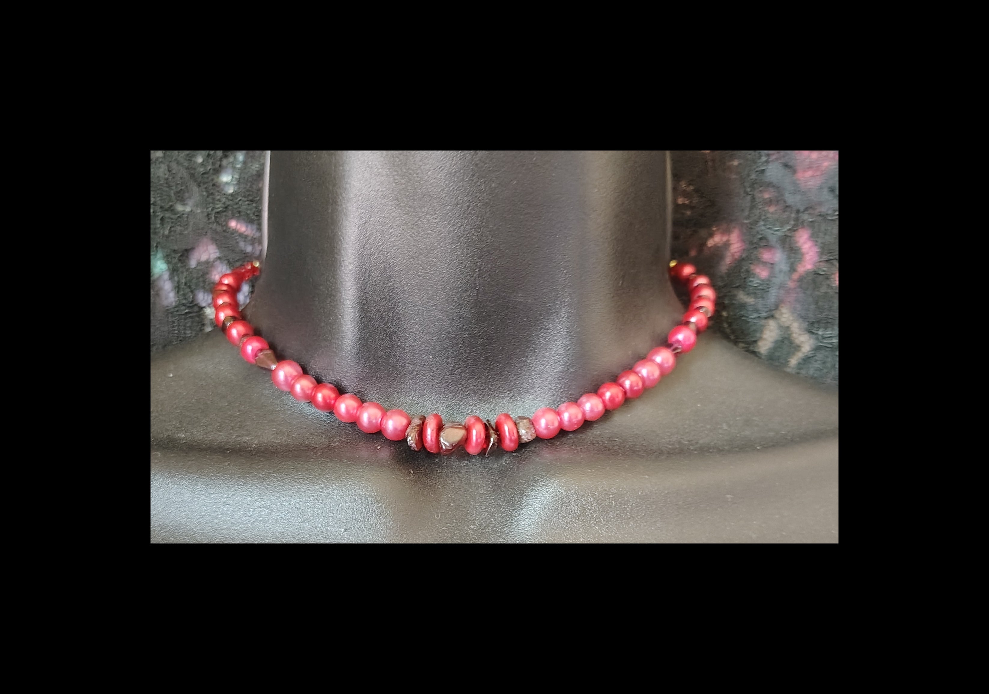 ARUA ROSE ( GARNET CRYSTALS)